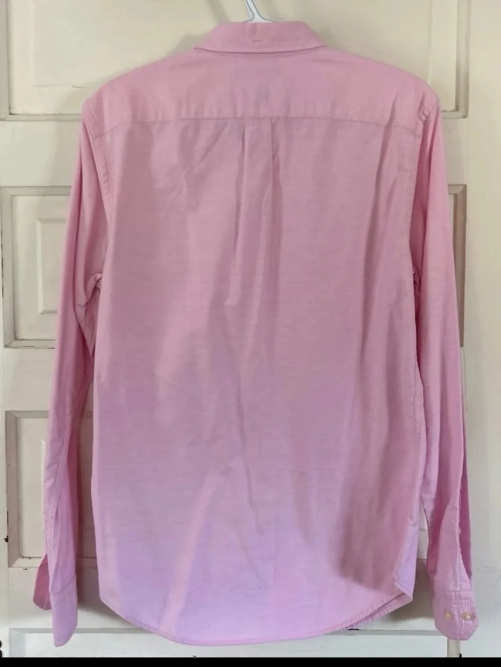 Banana Republic Men's Grant Fit Light Pink Button-Down Dress Shirt. Size Smal